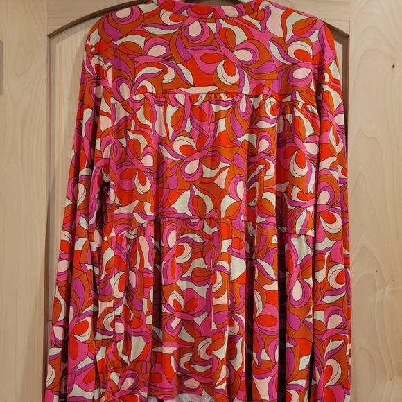 VENUS top - Picture 2 of 7